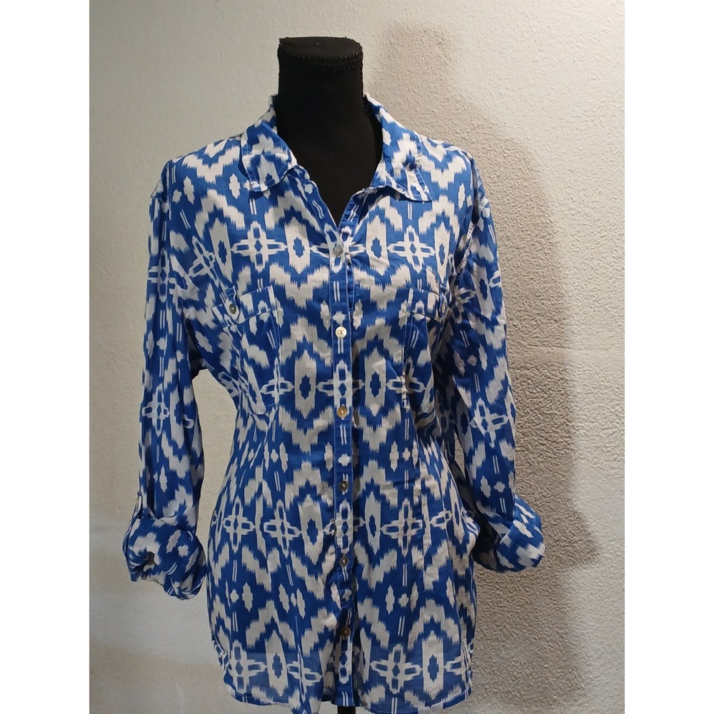 Chicos Blue White Ikat Cotton Button Down Shirt Roll Tab Sleeve Size 3 XL